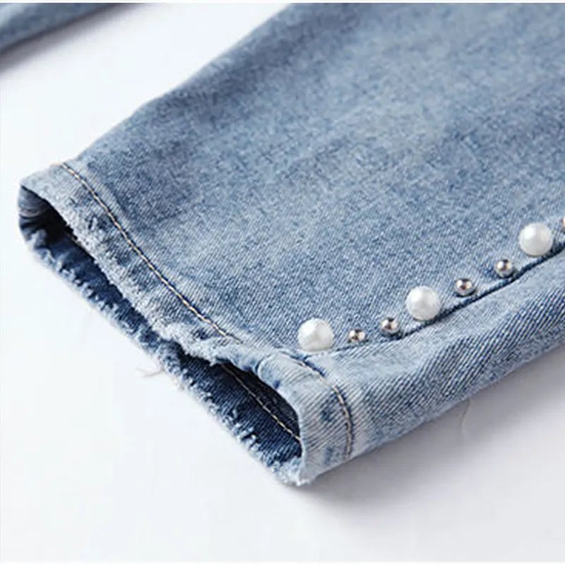 Женские потертые джинсы-джоггеры длиной до щиколотки с жемчужными боковыми