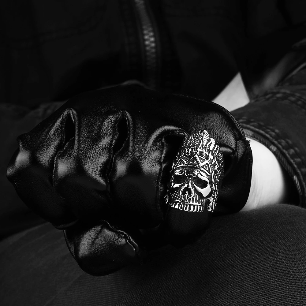 

GOMAYA Titanium Steel Series Rings For Men Personality Mystery Chief Wear Hat Skull Shape Ring Fashion Jewelry Punk Style Party