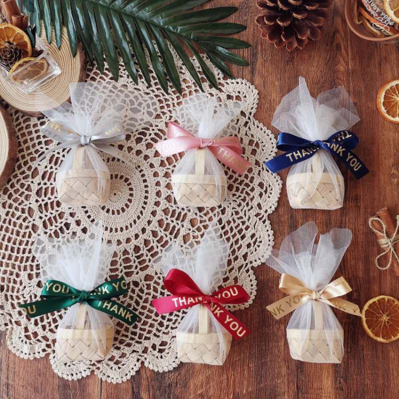 

10pcs Rustic Mini Size Rattan Basket with Ribbon Present Wrapping Gift Basket for Party Weddings Birthdays Baby Shower