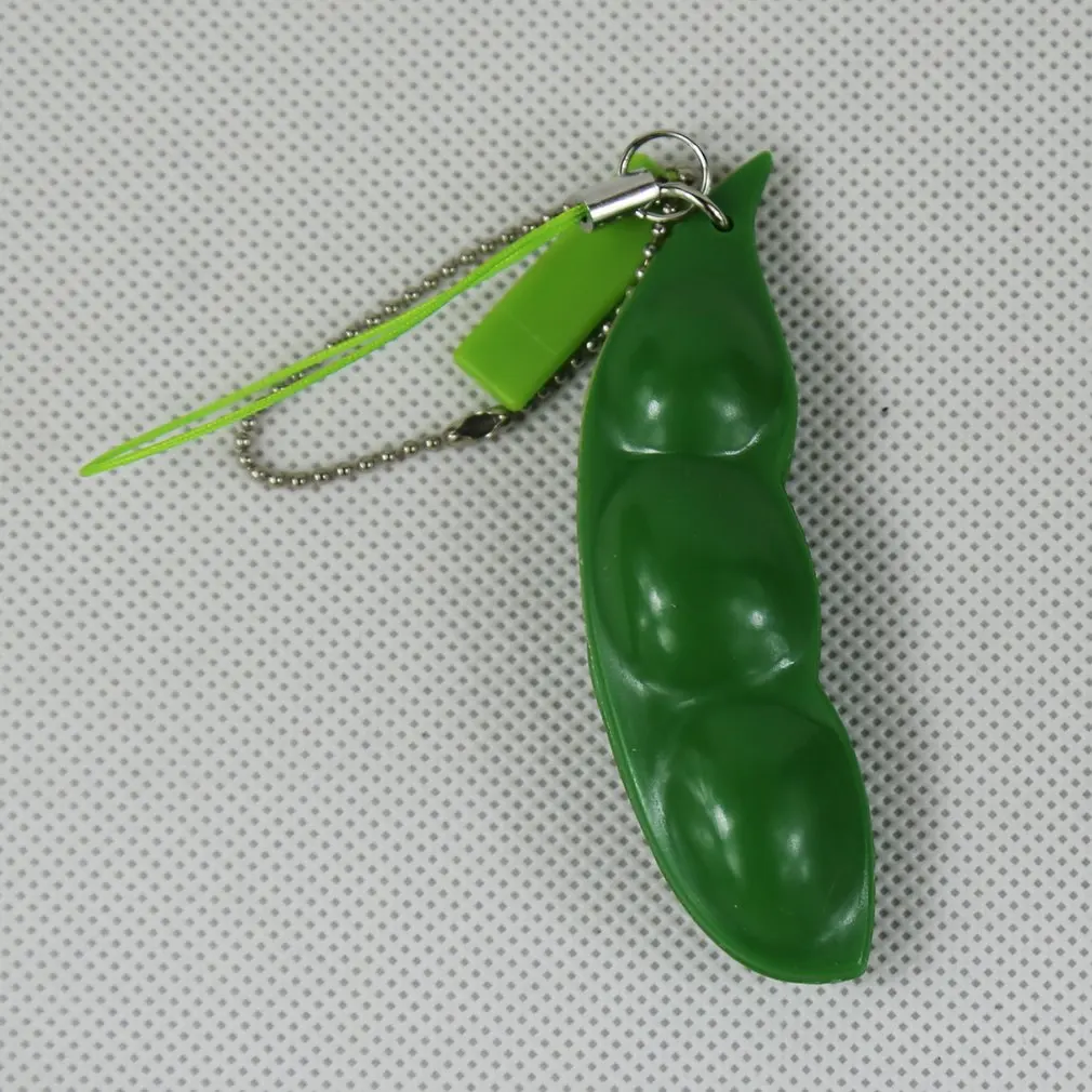 

1PC Funny Edamame Extrusion Pea Bean Keychain Fun Toys Anti Stress Squeezable Soybean Stress Relief Toys Pendants Kids Toys Gift