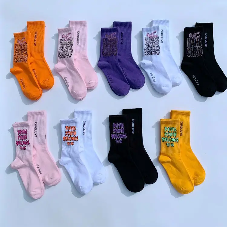 

European and American fashion men's socks Harajuku street hip-hop letter personality socks sports trend couple mid-tube socks