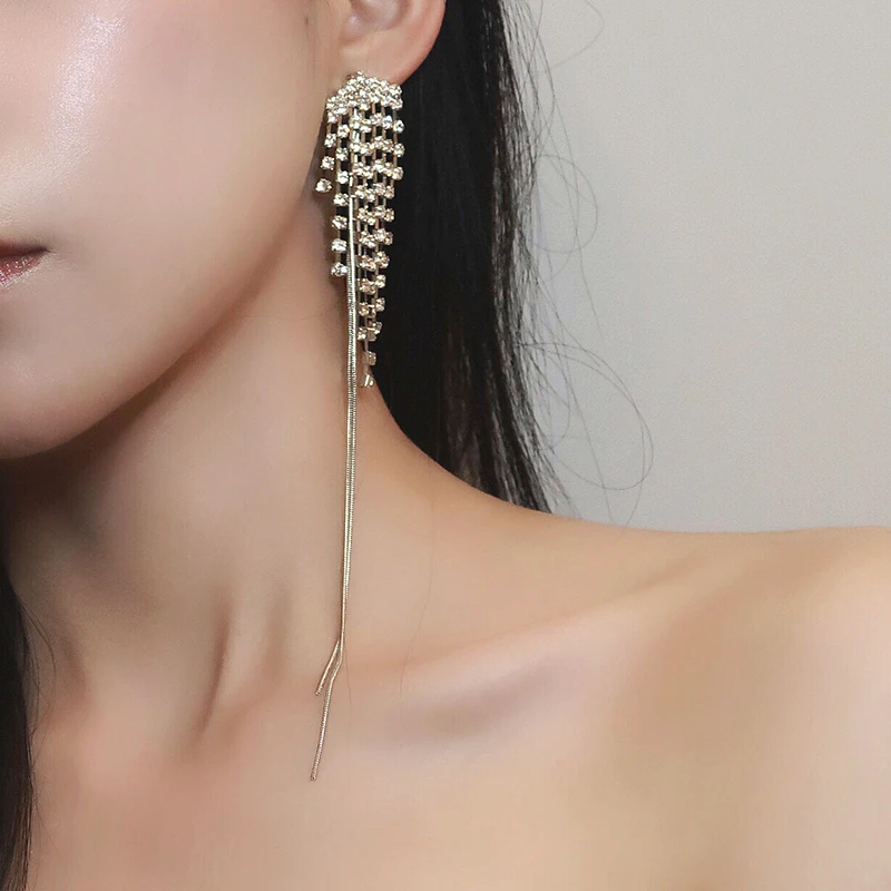 

Fashion Jewelry Long Earrings Delicate Jewelry Metal Chain High Quality Clear Crystal Bling Bling Women Earrings Party Gifts