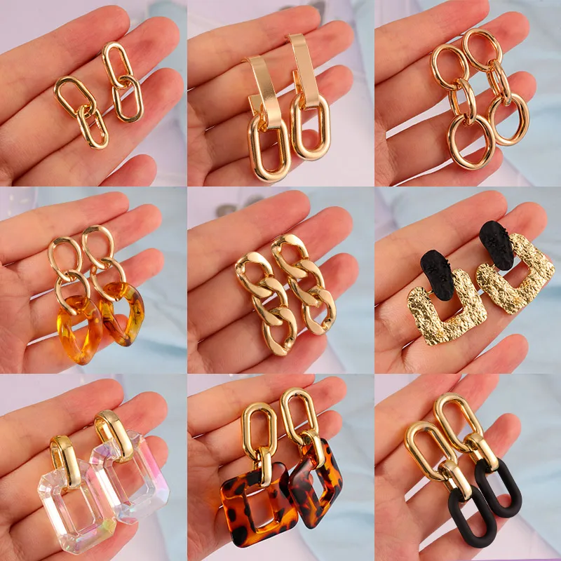 

Женские серьги-подвески в стиле панк, золотистые винтажные металлические серьги с крупными квадратными кристаллами и акриловыми подвескам...