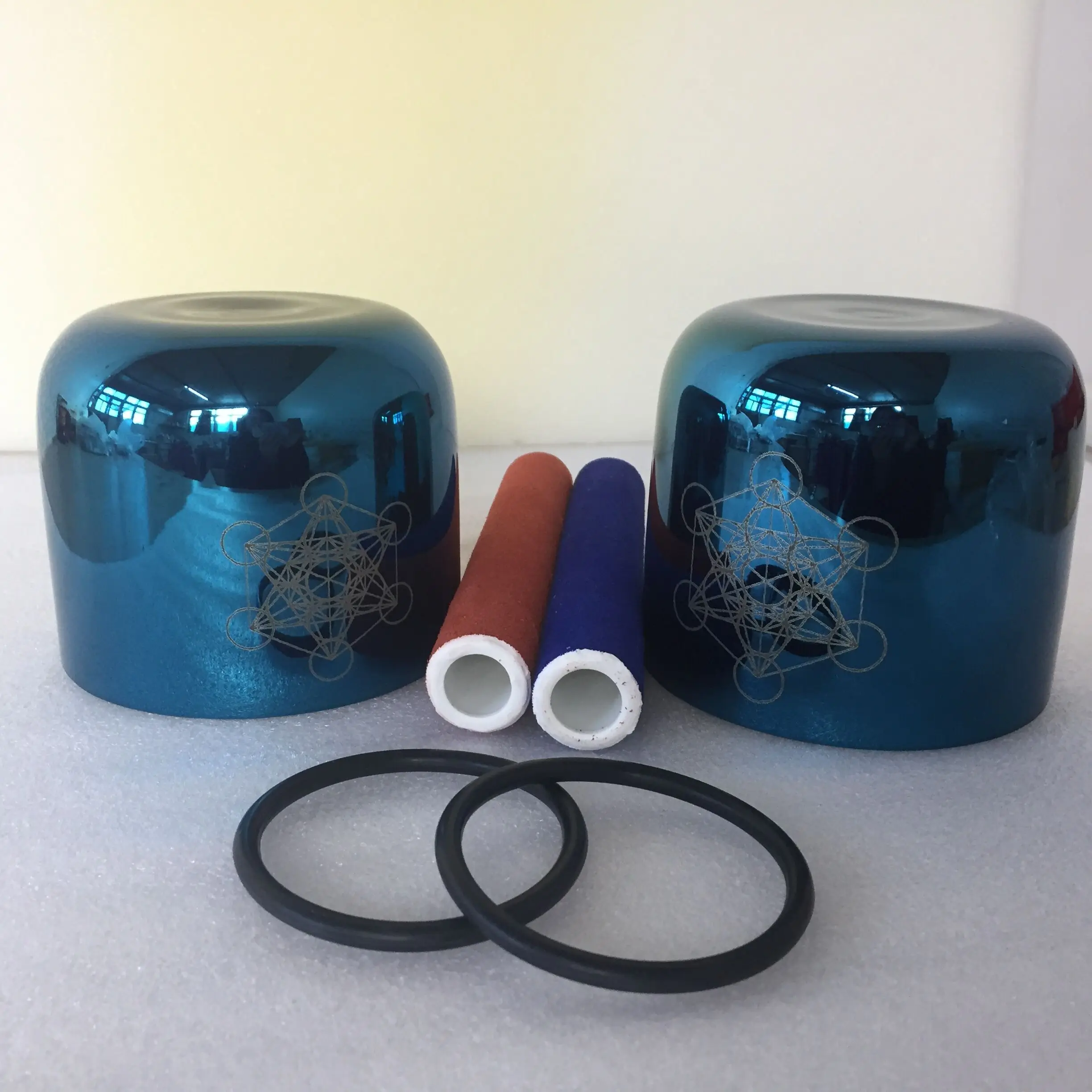 2 Pcs of indigo shinny color crystal singing bowl 528HZ perfect pitch for sound healing. | Спорт и развлечения