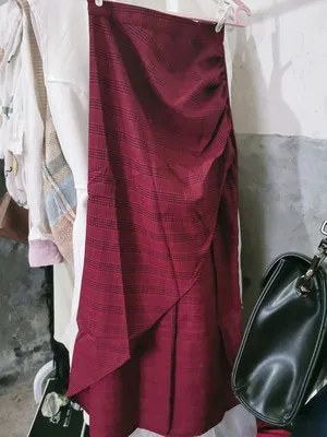 Летние женские юбки в красную клетку Женская юбка с разрезом и высокой талией