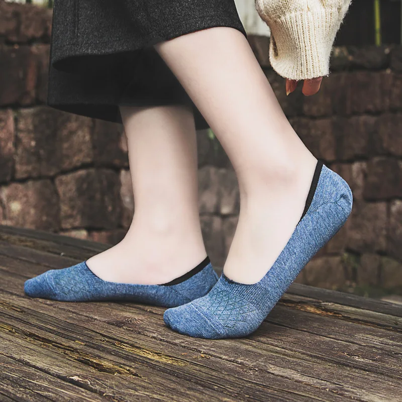 20 pairs / bag ladies cotton invisible socks Pure color shallow mouth silicone anti-skid boat socks New colored cotton socks