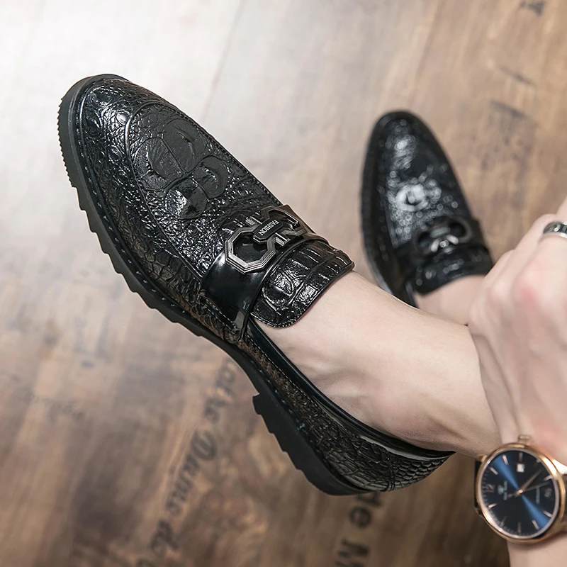 

Туфли мужские кожаные, Модная стильная обувь, оксфорды, летняя повседневная кожаная Роскошная обувь, черный цвет, пена