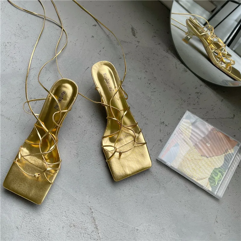 

Сандалии женские на тонком низком каблуке, римские босоножки на шнуровке, повседневные босоножки-гладиаторы, туфли с узкими ремешками, боль...