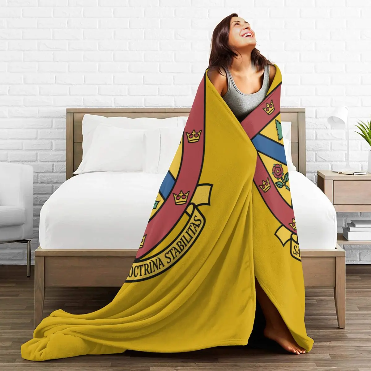 

Queen's University Cotton Blanket Bedding Adults Kids Bathrobe Sofa Cozy Plush Fleece Cloth Commemorate Rug