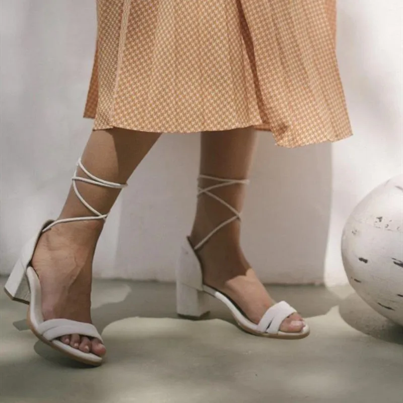 

2020 New High Heels Women Summer Roman mid Heel Square Heel Lace Up Strap Women Sandals Shoes Ladies Plus Size Pumps