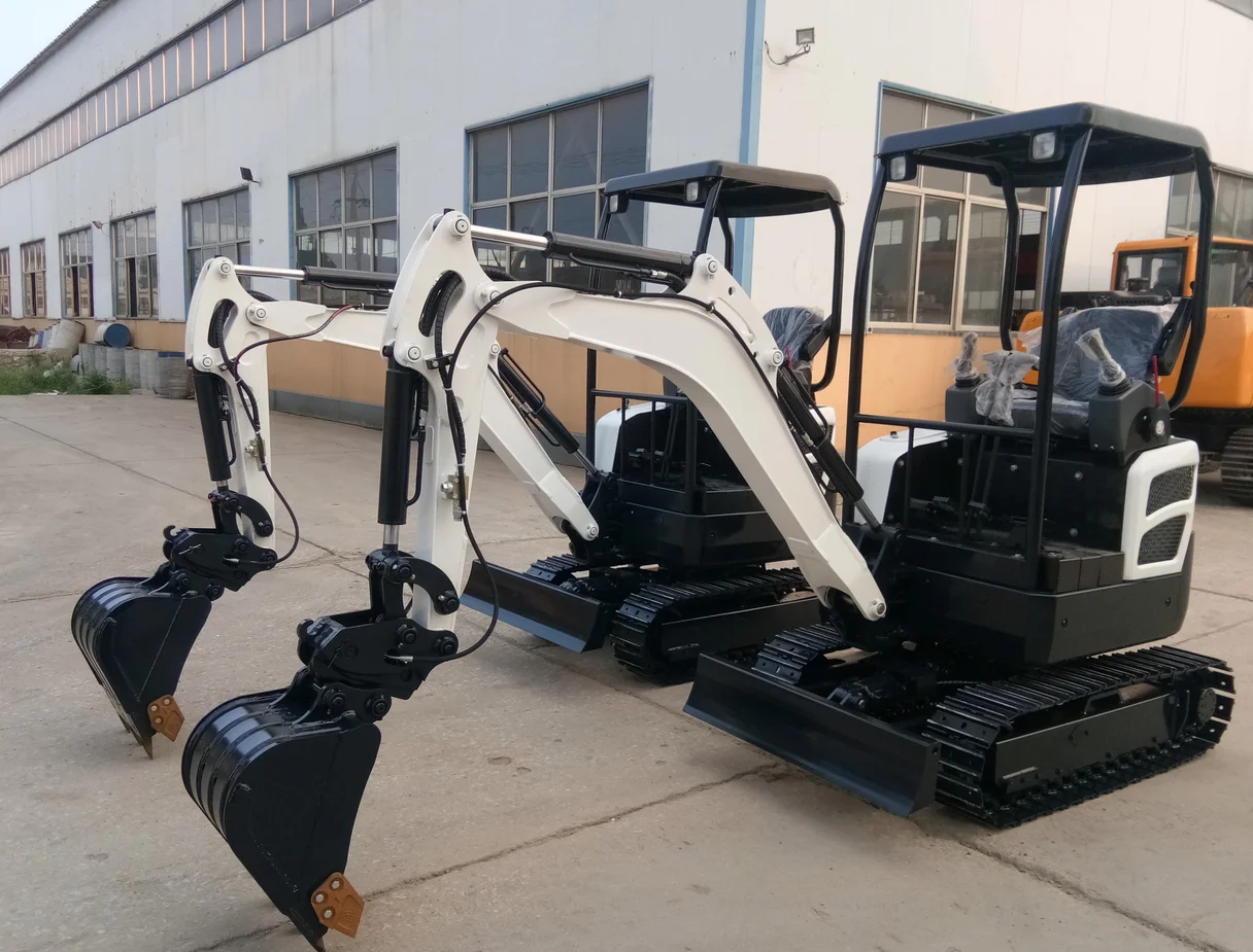 Рисунок 5 - Трехцилиндровый боковой мини-экскаватор