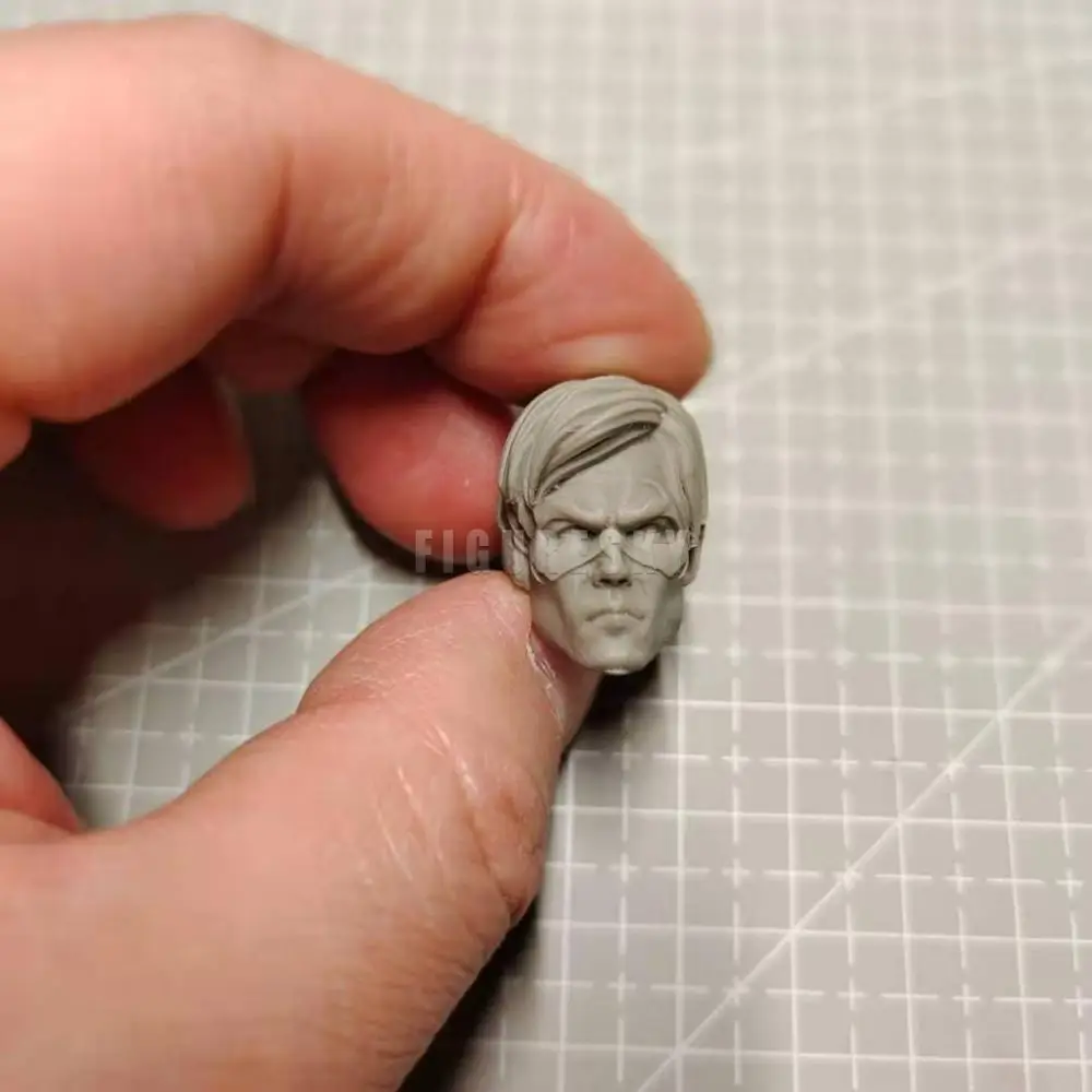 

1/18 1/12 1/10 Волшебная голова Робина мальчика, Неокрашенная фигурка 3,75 дюйма 6 дюймов 7 дюймов SHF ML Mez NECA G005