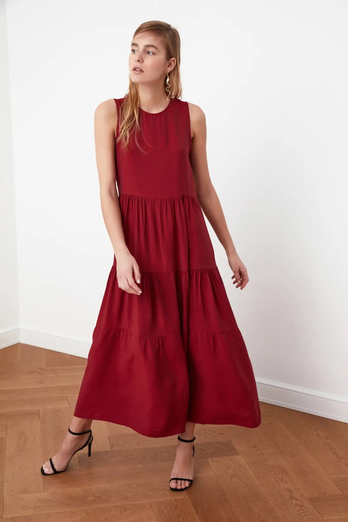 

Trendyol Wide Cut Dress TWOSS20EL1954