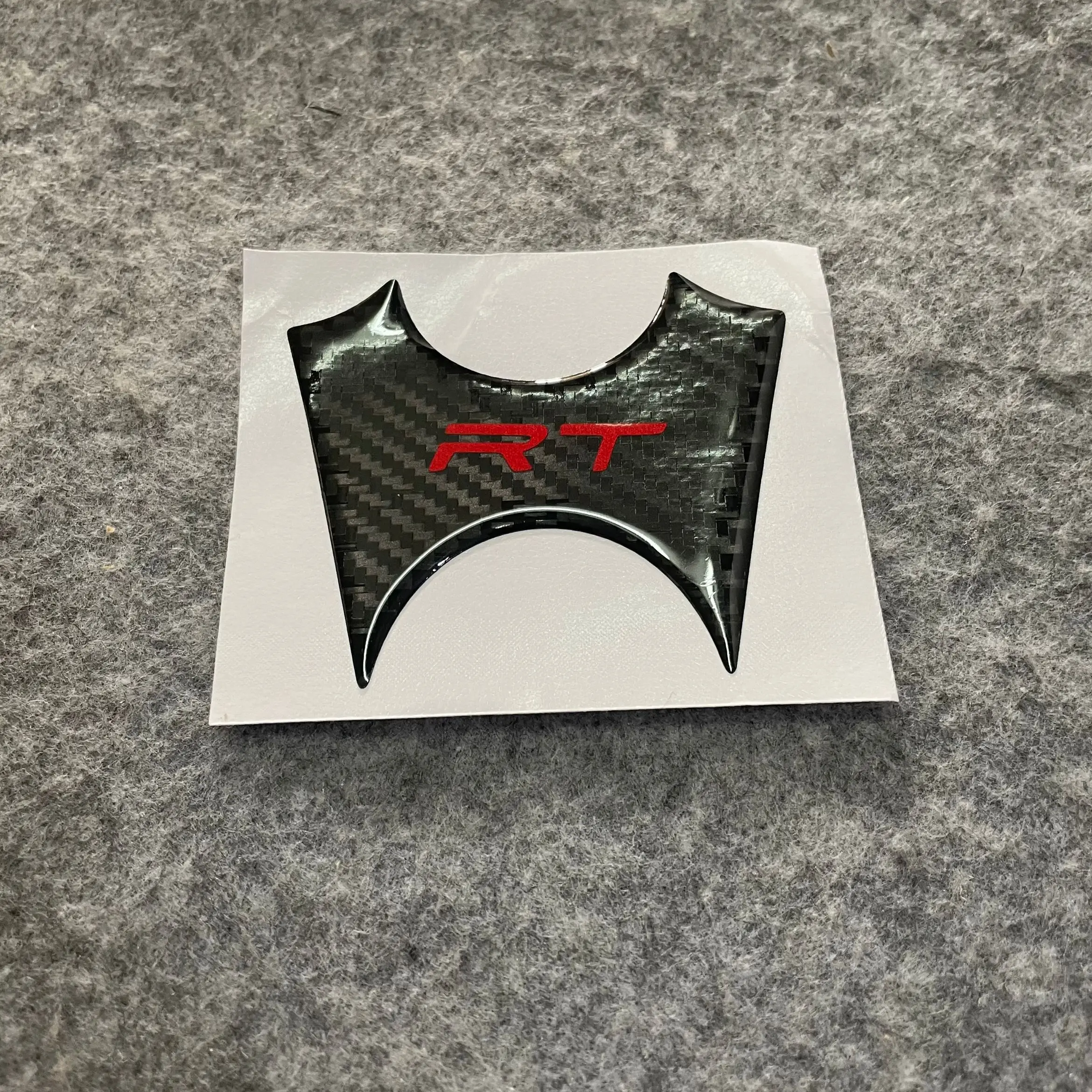 Трехмерный защитный чехол на мотоцикл с тройным хомутом из углеродного волокна