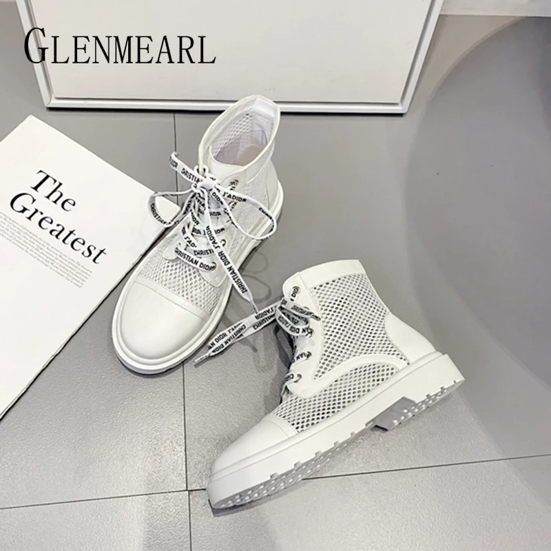 Женские кроссовки на платформе белые сетчатые плоской подошве с круглым носком