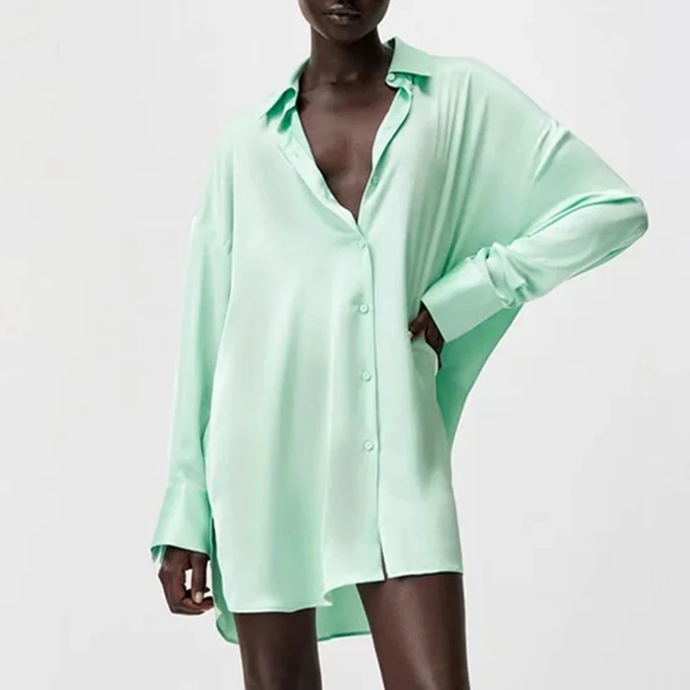 

2021 Summer Satin Blue Female Shirts Fashin Lapel Long Sleeve Button Shirt Vintage Side Vents Hem Casual Loose Women Shirts