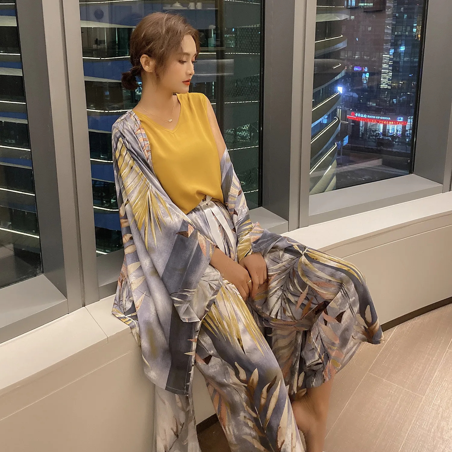 

2020spring and Summer Ladies Pajamas Sets Top and Shorts Floral Printed Pajamas 4 Piece Set Pijamas Women Night Gown