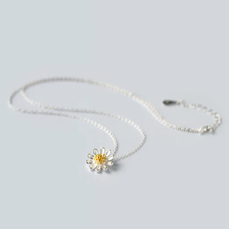 

XMD 925 Sterling Silver Blooming Yellow Daisy Flower Pendant Necklace for Women Minimalist Delicate Tiny Charm Necklace