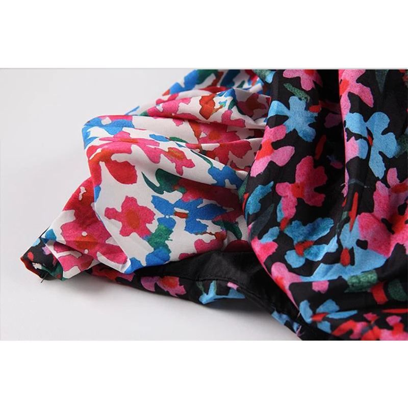 

Summer 2021 New Color Contrast Design Women Dress French Style Vintage Floral Print V Neck Short Sleeve Mini Dress Female