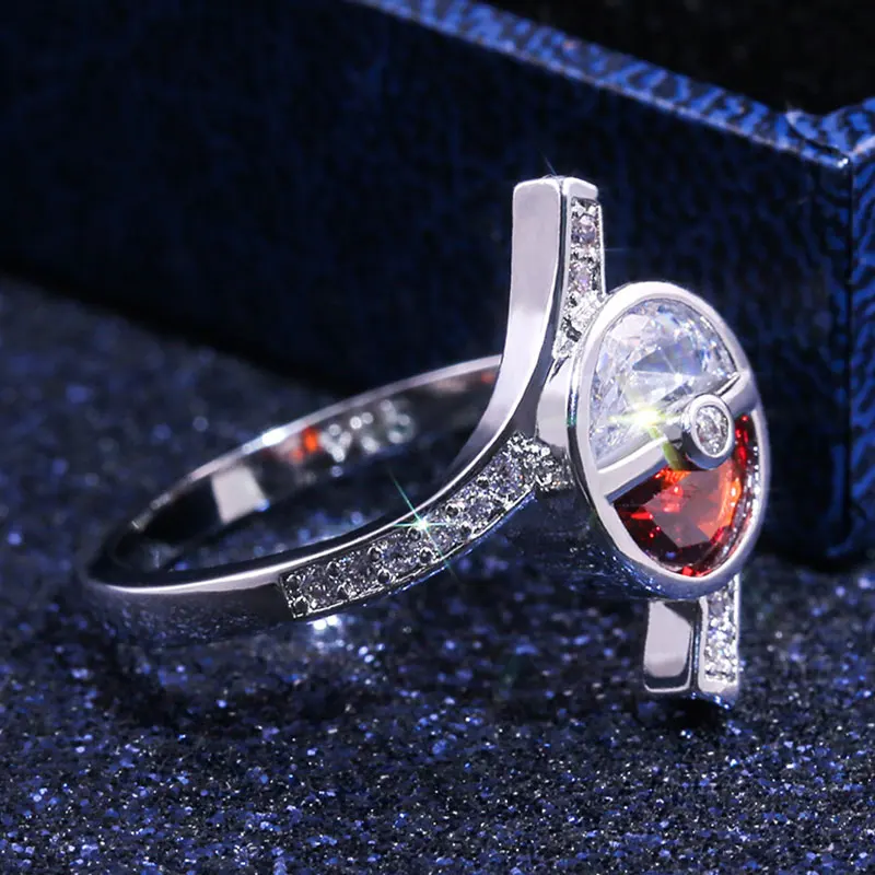 Женское кольцо в форме мяча монстра красного белого цвета с серебряным покрытием