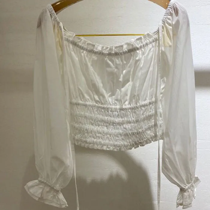 

Shirts & Blouses