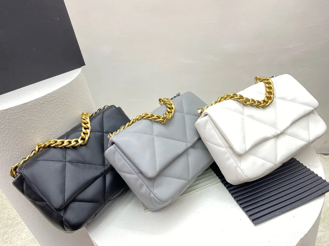 

105691 92 New women's classic versatile chain bag handbag messenger bag