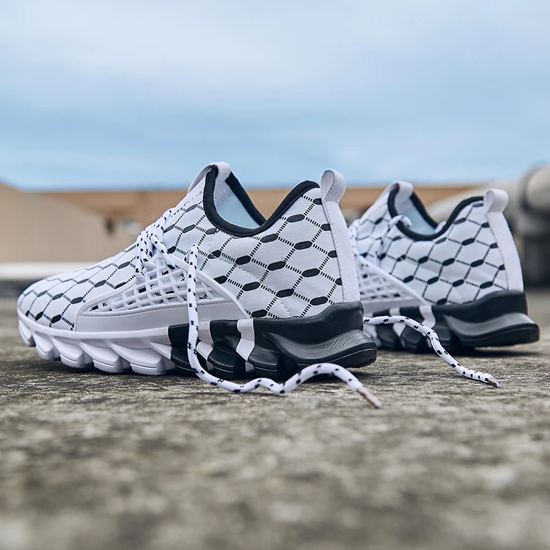 Кроссовки мужские сетчатые на шнуровке Вулканизированная подошва дышащие