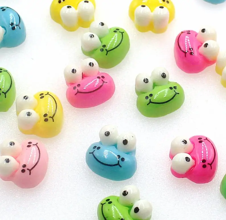 80pcs 12mm x 13mm Flatback смоляные кабошоны лягушки кавайные Симпатичные Красочные кабины
