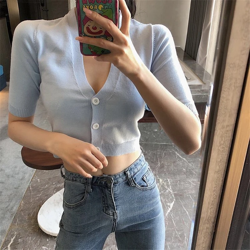 

Short Cardigan Three Buckles Sweater Women 2021 Summer Short Sleeve V-neck Knitted Thin Single Breasted Sweater Lady Jumper Tops