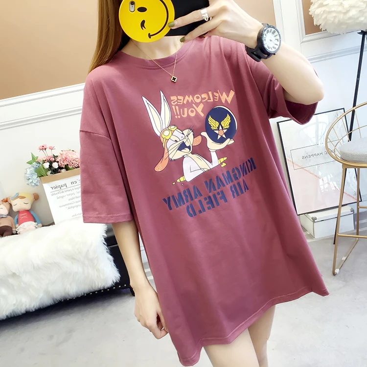 Женская свободная футболка средней длины с коротким рукавом и мультяшным