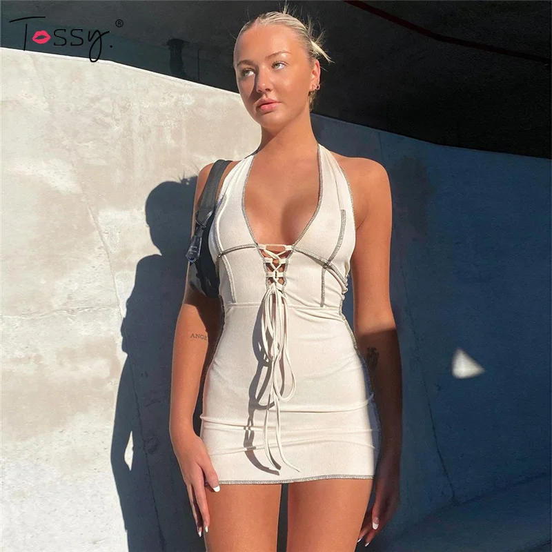 

Женское платье-мини в рубчик, с V-образным вырезом, без рукавов