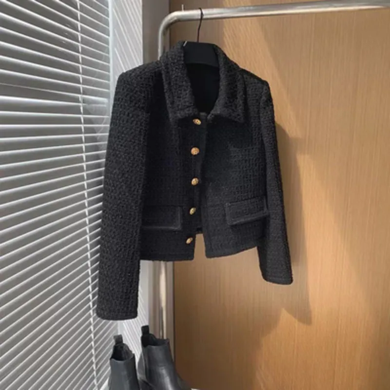 Женская твидовая куртка модельная винтажная укороченная черного цвета в