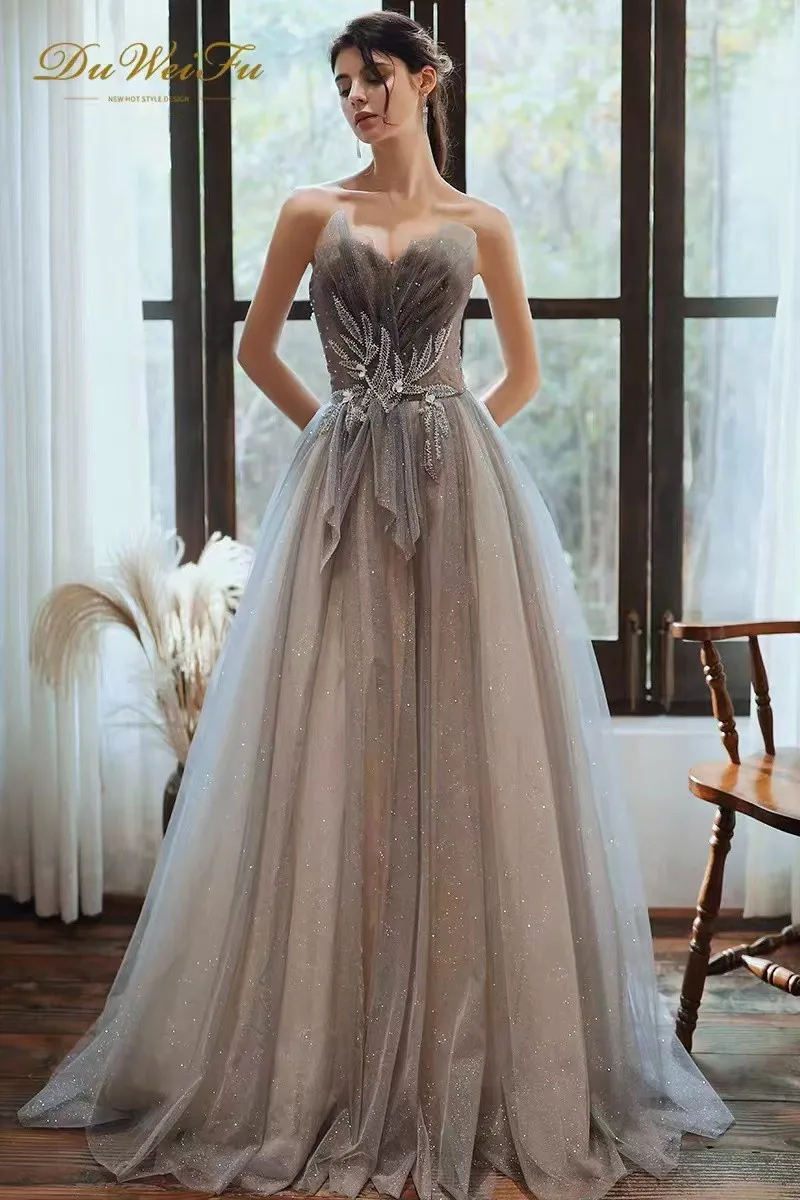 

A-Line Evening Dresses Sweetheart Strapless Appliques Sequins Backless Sleeveless Formal Sweep Train Bandage Wedding Party Gowns