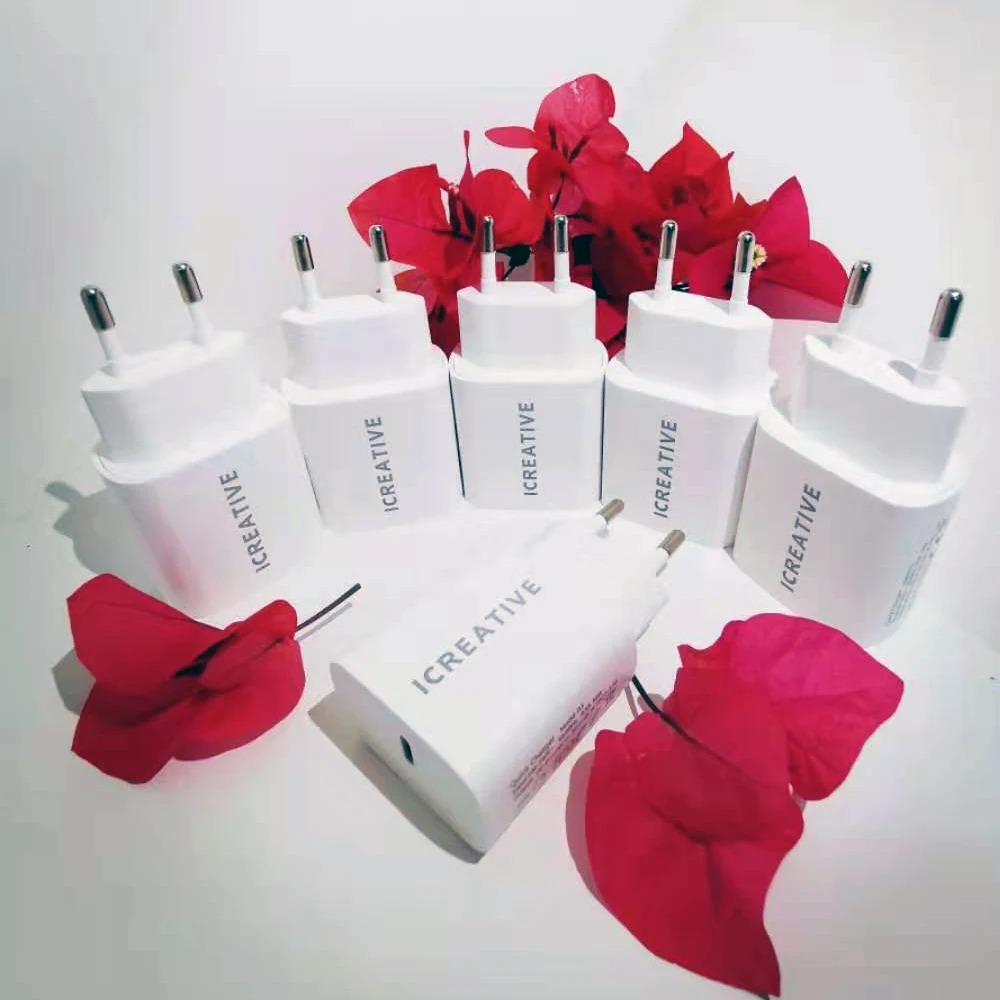 Мини USB зарядное устройство 18 Вт Быстрая зарядка PD3.0 для мобильного телефона Type C