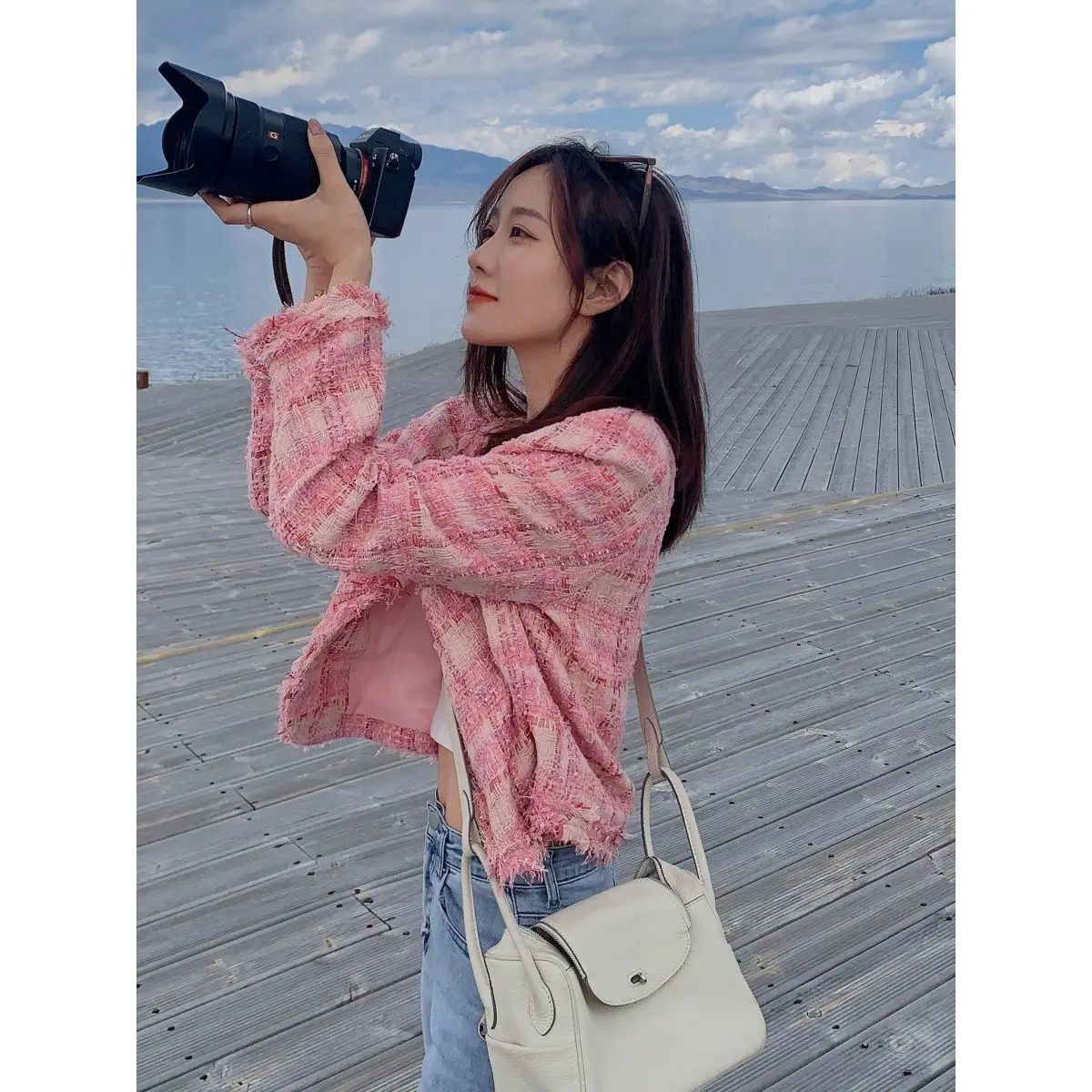 

2021 Осень Новый стиль темпераментная Универсальная высококачественная светильник Кая ветровка маленький аромат длинный рукав короткое пал...