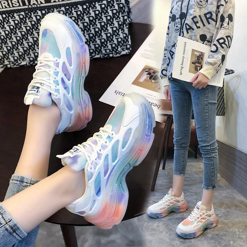 Женские кроссовки на массивной платформе модные повседневные дышащие толстой