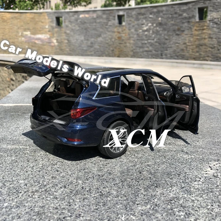 Литая модель автомобиля для QX60 1:18(синий)+ маленький подарок