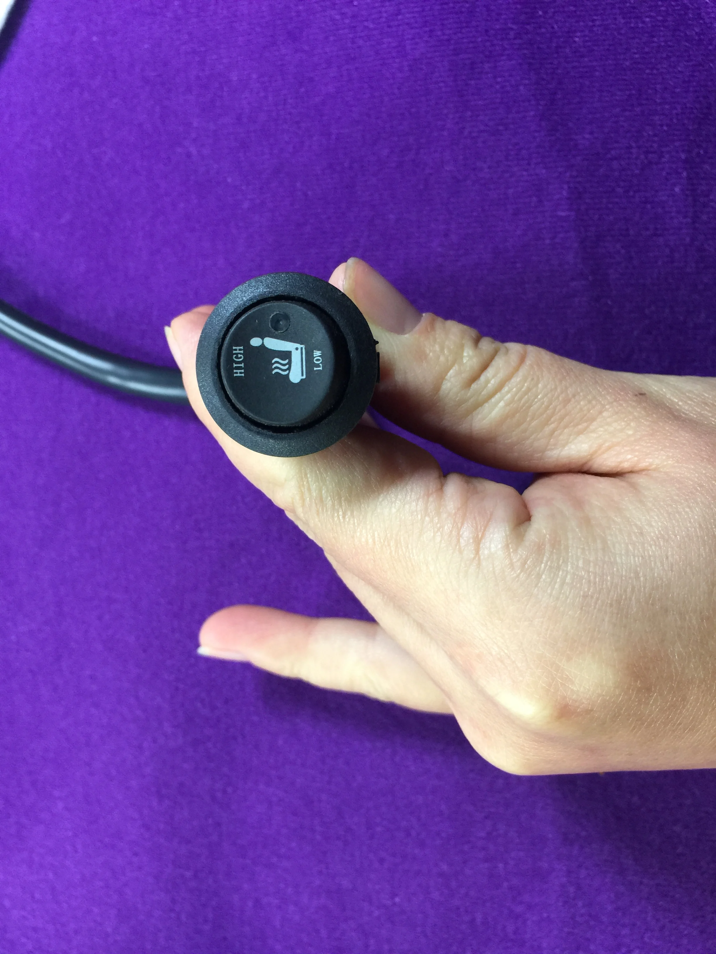 Универсальный подогреваемый подогрев сидений из углеродного волокна 2 сиденья 4