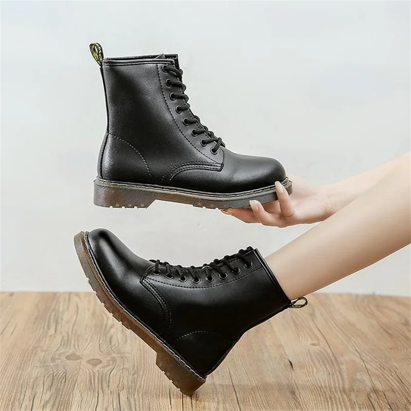 Ботинки-мартинсы для мужчин и женщин тонкие дышащие ботинки большие размеры