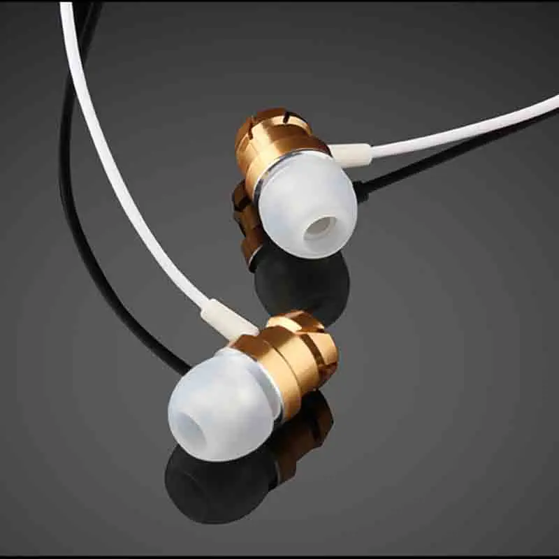 

Metal In Ear Earphones Turbo Bass Wired In-ear 3.5mm Wired Headset Headphone With Microphone Universal For Computer Mobile Phone