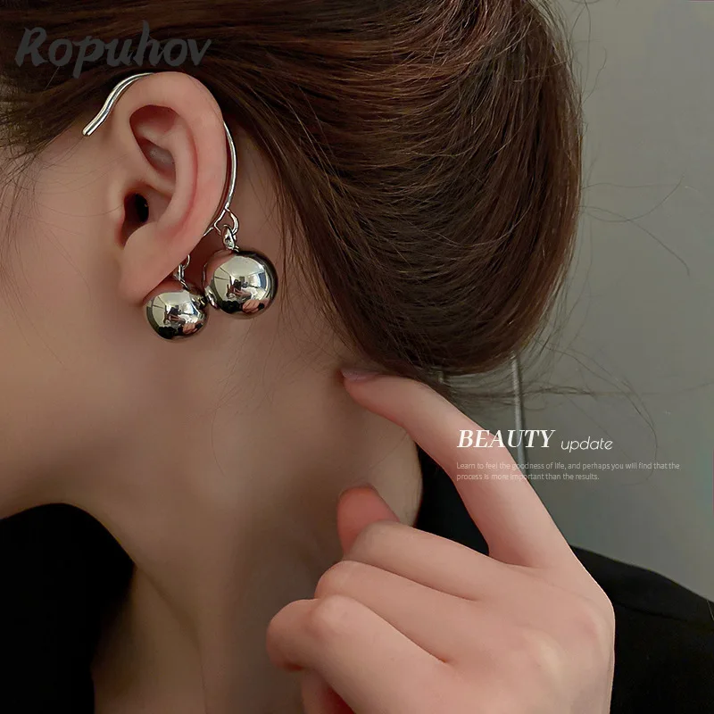

Ropuhov Geometric BEAD EARRINGS Metal Earrings Pierced