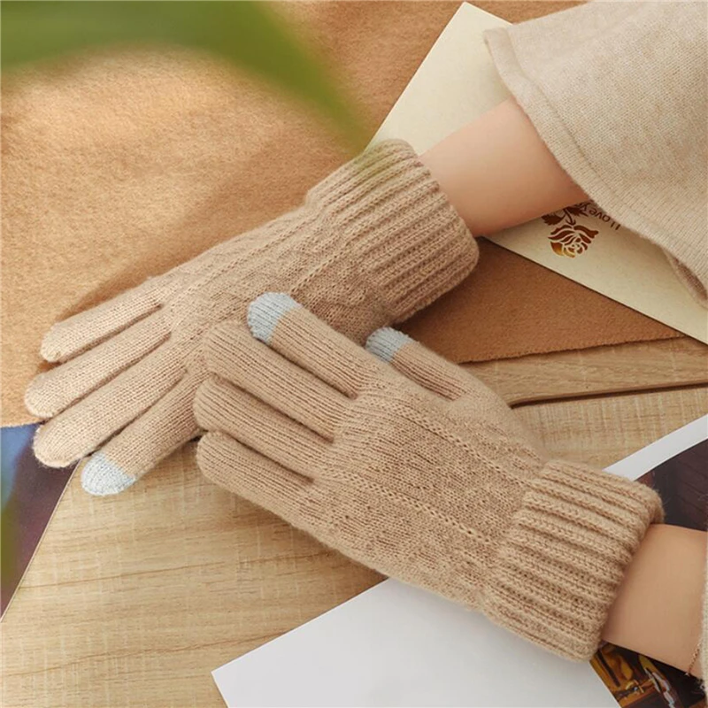 

2020 Winter Fashion Touch Screen Gloves Women Cute Cartoon Bear Printed Wool Knitted Full Finger Mittens For Girls Christmas