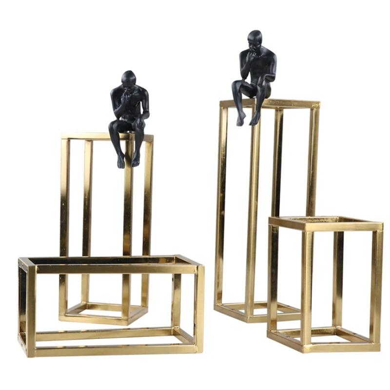 

Minimalist Thinker Golden Metal Base Rectangle Frame Desk Decor Resin Portrait Adornments Abstract Nordic Home Decoration Modern