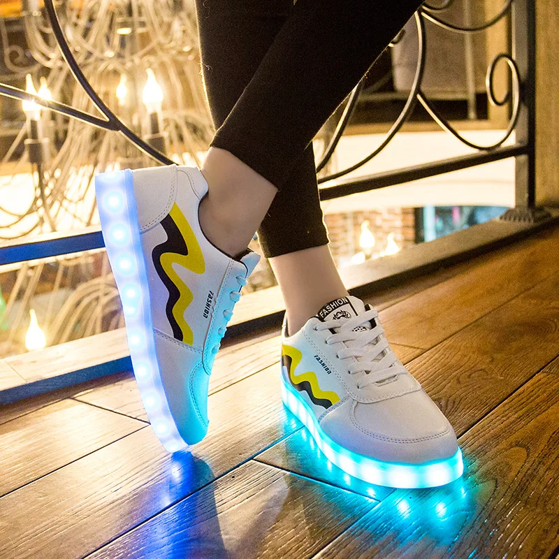Размер 30-44 USB зарядка детские светящиеся сникерсы Led обувь для детей Мальчики Девочки светящиеся освещенные туфли с подсветкой повседневная обувь
