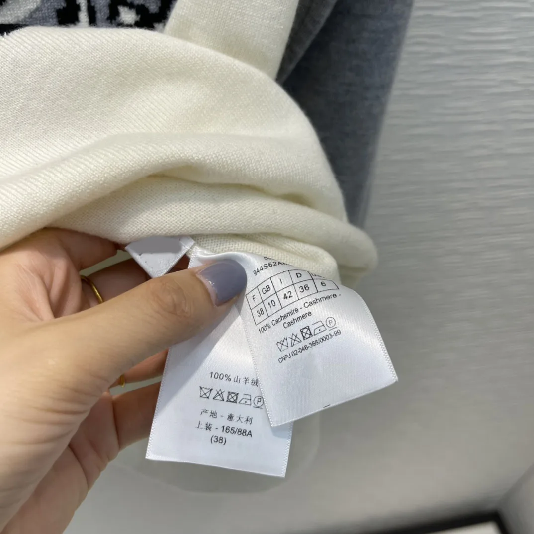 

Luxury 100% Cashmere Sweaters for Women Autumn 2021 Luxury Brand Long Sleeve O-neck Pullovers Star Jacquard Loose Sweaters Lady