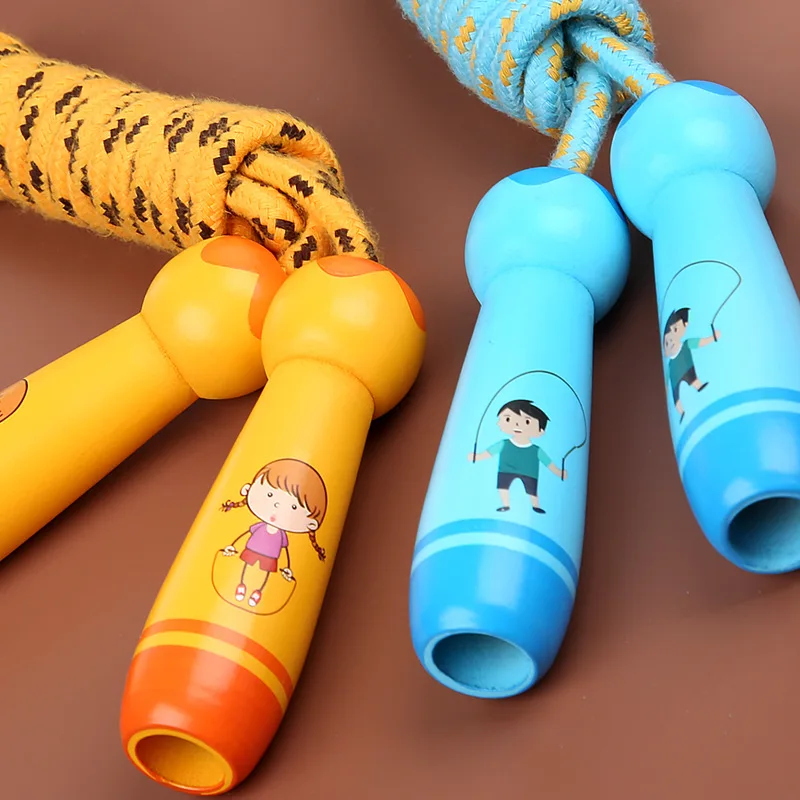 Скакалка деревянная спортивная для детского сада начинающих мальчиков и девочек