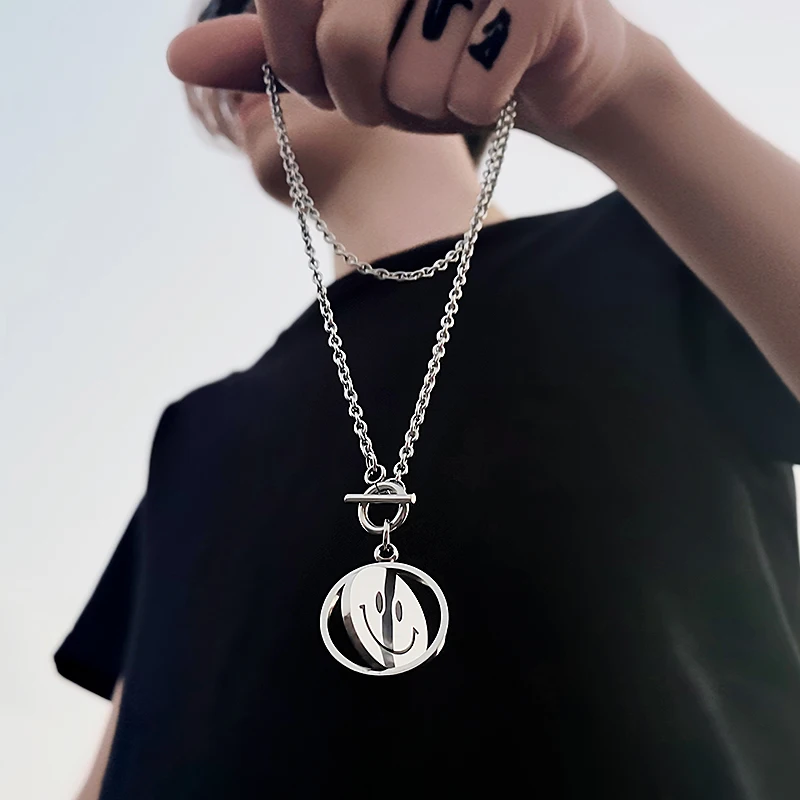 

2021 Double Sided smiley face pendant Necklaces For Women Korean Jewelry Rotatable Street stainless steel Couple Face Expression