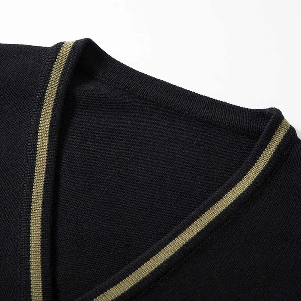 

New Fashion Sweater Men Casual Knitted Cardigan Jacket V-Neck Youth Spring Sweater Japan Style Clothing