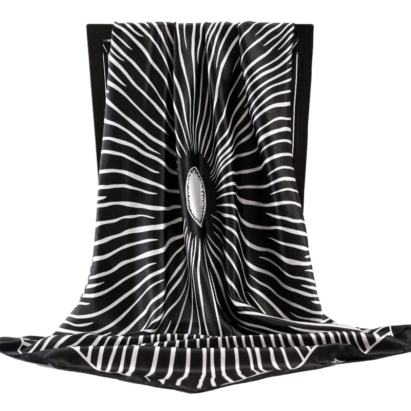 

2021 Summer Luxury Square Silk Scarves Popular Print Handkerchief Female 90X90CM Dustproof Kerchief Fashion New Sunscreen Shawls