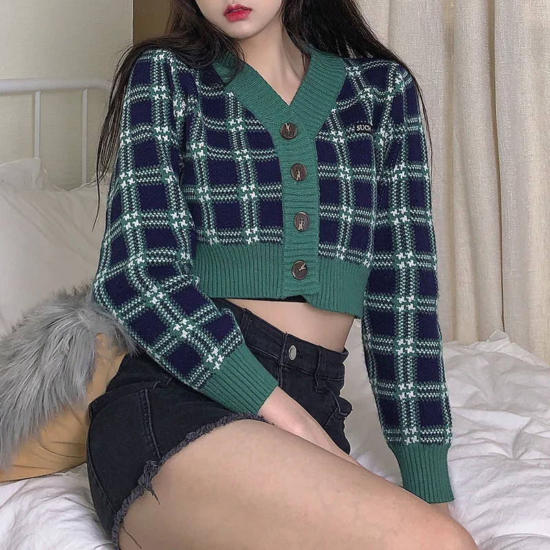 

2021 Fall Women's Knit Cardigan Crop Tops Casual Long Sleeve Button Down Plaid Print Loose Fit Cardigan